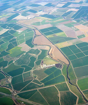 Central Valley, photo by Robert Tennant