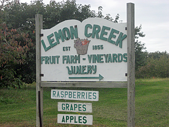  lemon-creek-winery sign